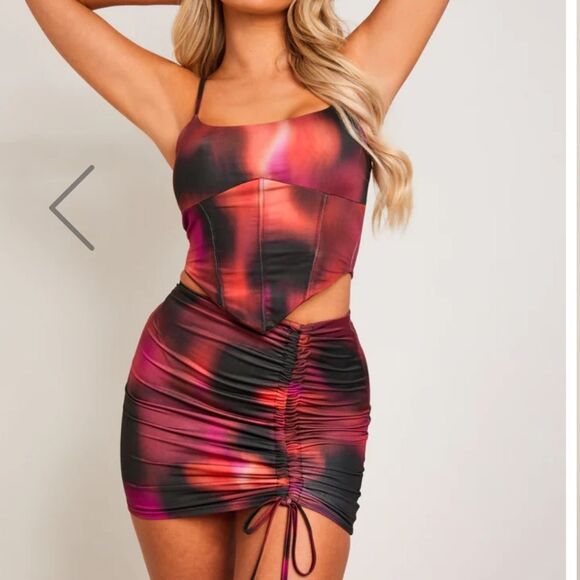 Red and Black Printed Corset Top and Skirt - Picture 4 of 4